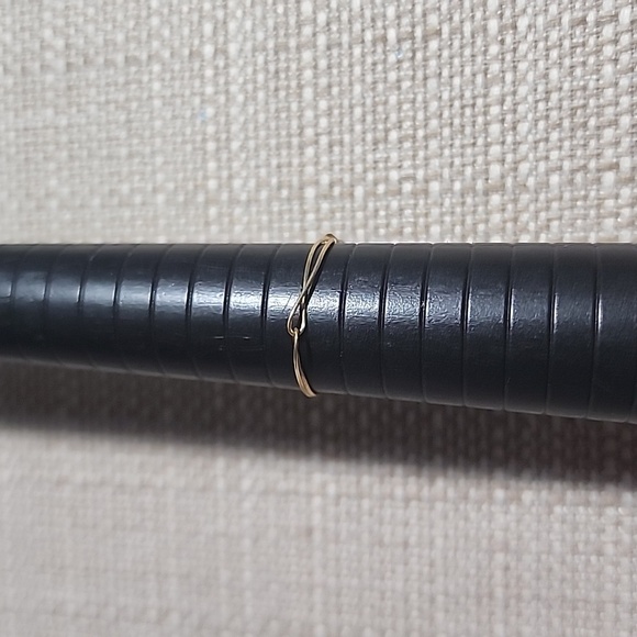 handwrapped ring size 8 - Picture 2 of 3